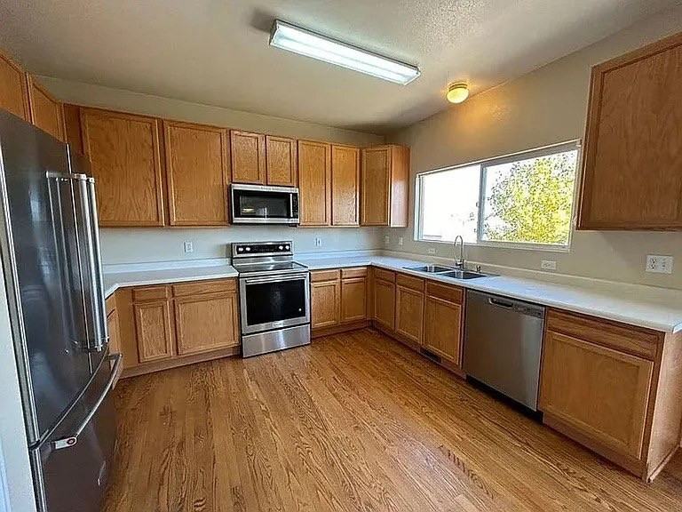 6135 Holster Ct #NA - Photo 6 of 10