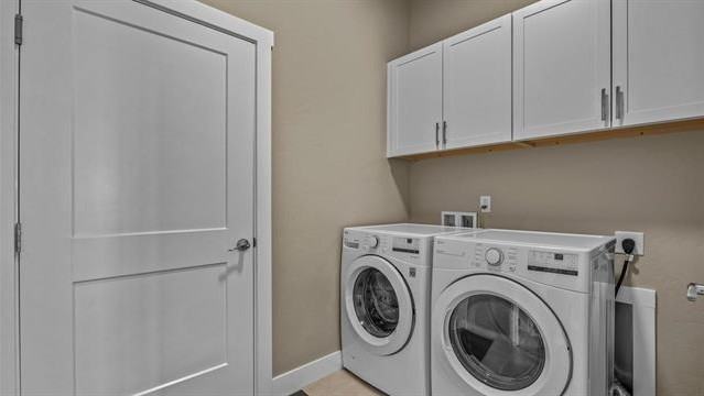 1870 Wellington Ave - Photo 7 of 12