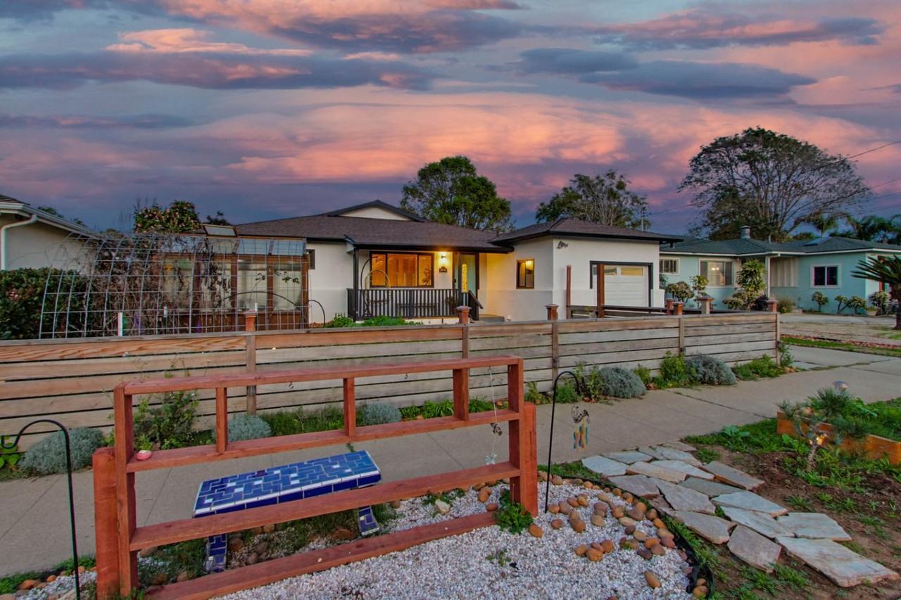 1418 Marshall St - Photo 3 of 20