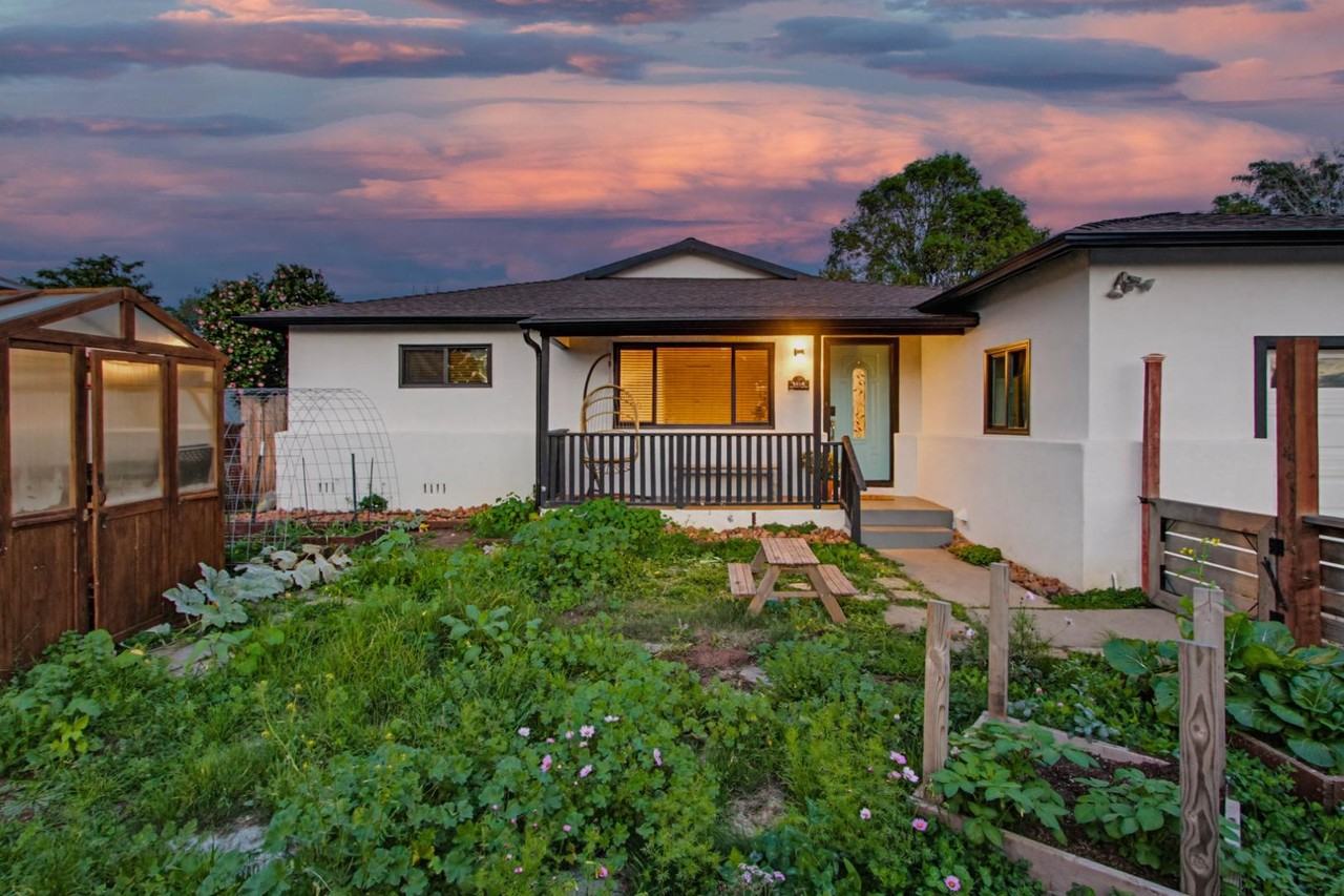 1418 Marshall St - Photo 7 of 20