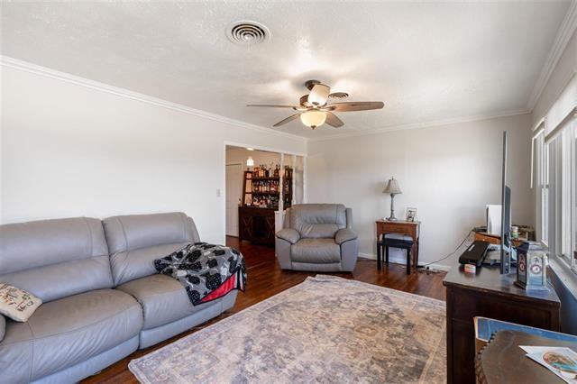 22 Nw 25th St #1 - Photo 5 of 43