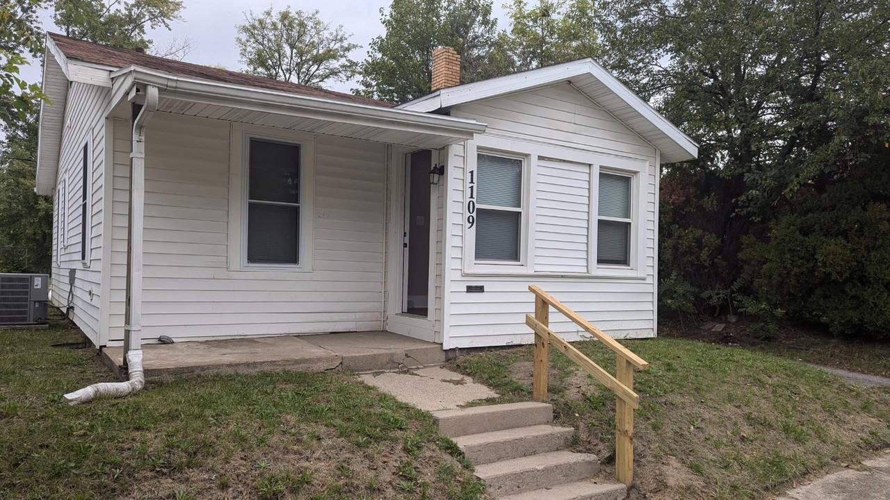 1109 Cedar St - Photo 2 of 8