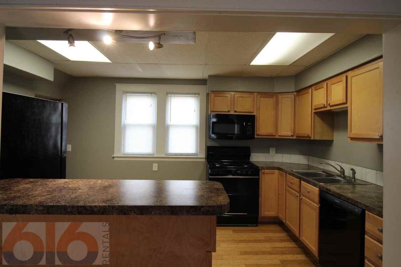 1124 Watson St Sw - Photo 6 of 11