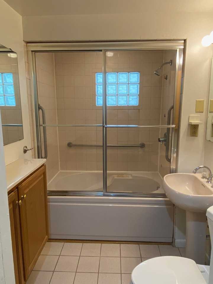 816 E Ganson St #816 - Photo 6 of 11