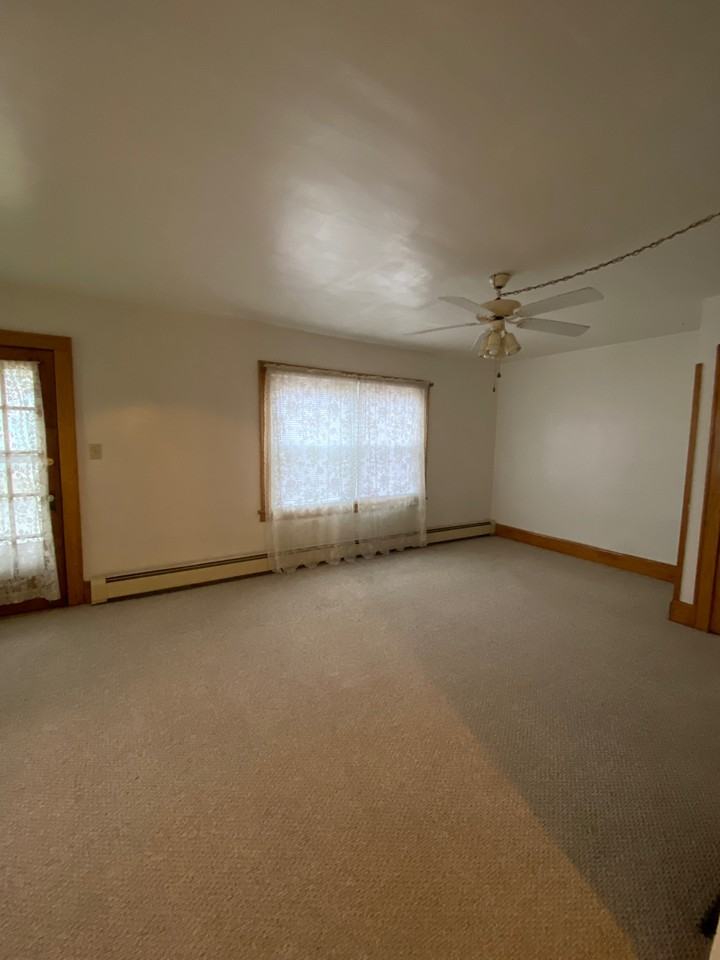 816 E Ganson St #816 - Photo 7 of 11