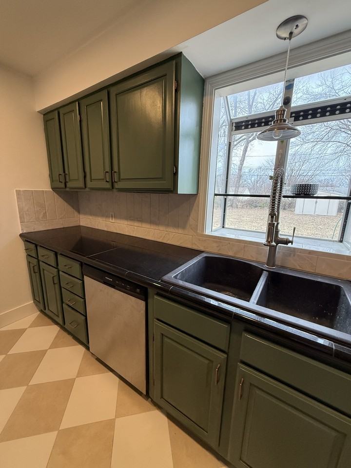 7206 Reeds Rd Overland Park KS 66204 #1 - Photo 5 of 10