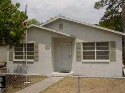 3533 76th Ter N #1 - Photo 2 of 2