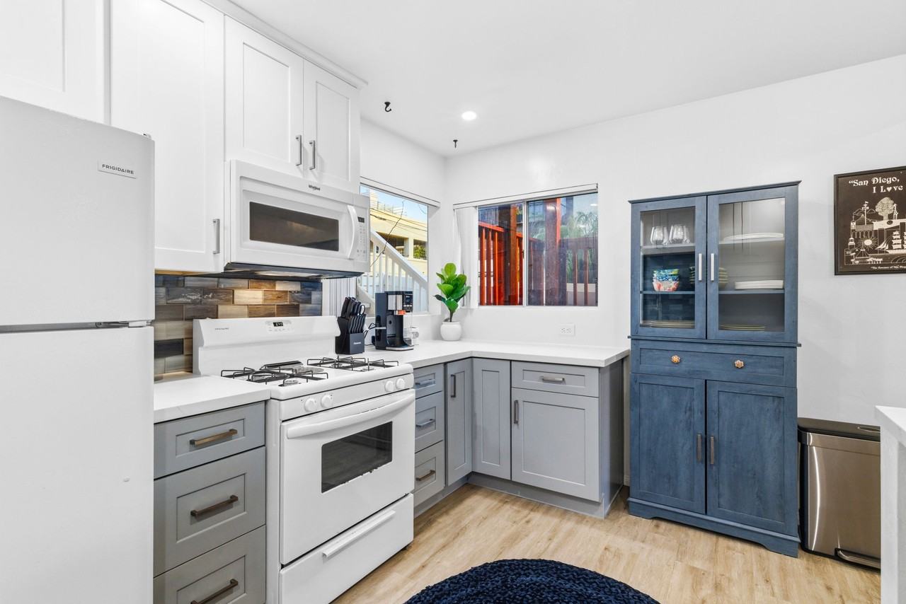 1818 Diamond St #1818 - Photo 3 of 44