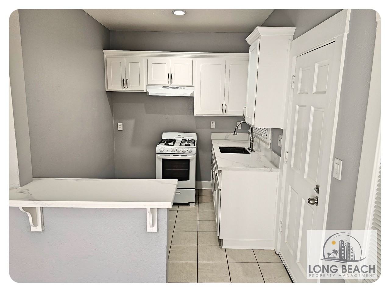 1135 East 3rd Street #9 - Photo 5 of 10