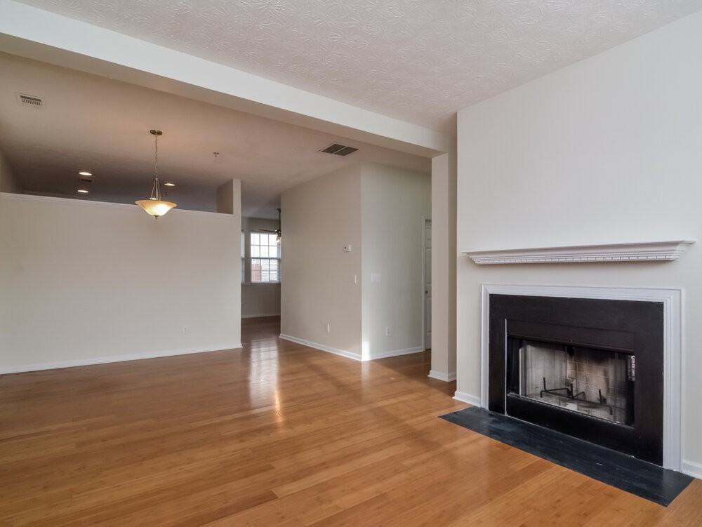 142 Weatherstone Square Dr - Photo 2 of 15