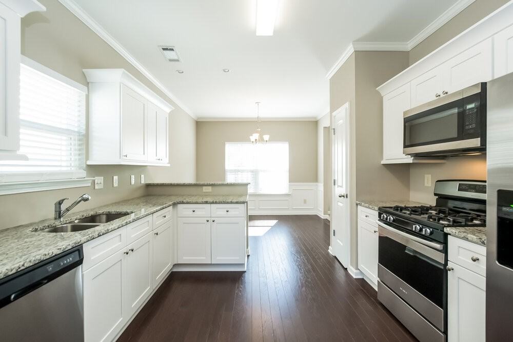 302 Crescent Woode Dr - Photo 6 of 15