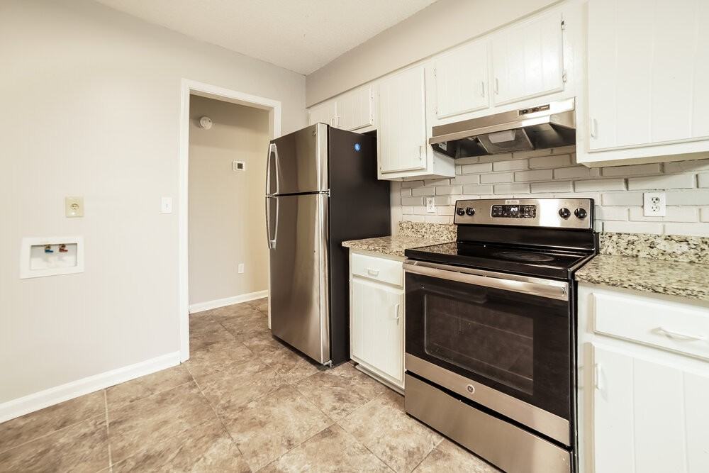 4381 Crescent Park Dr - Photo 7 of 16