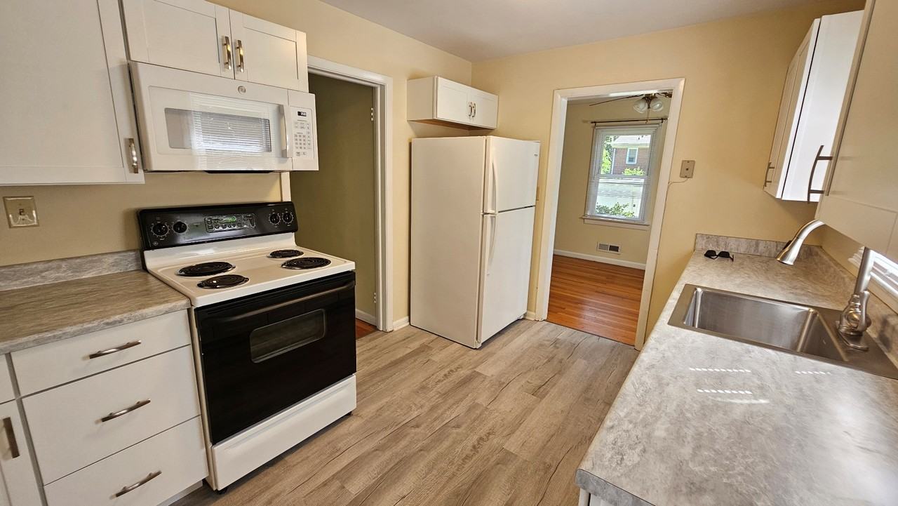 413A Moseley Dr #A - Photo 5 of 13