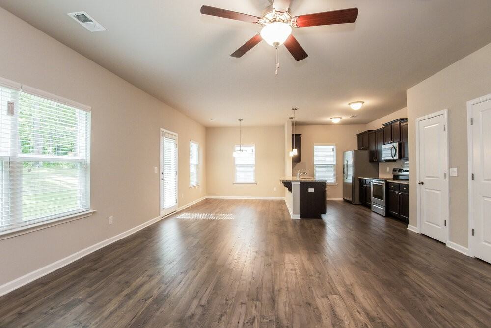 1130 Rankin Oaks St - Photo 4 of 17