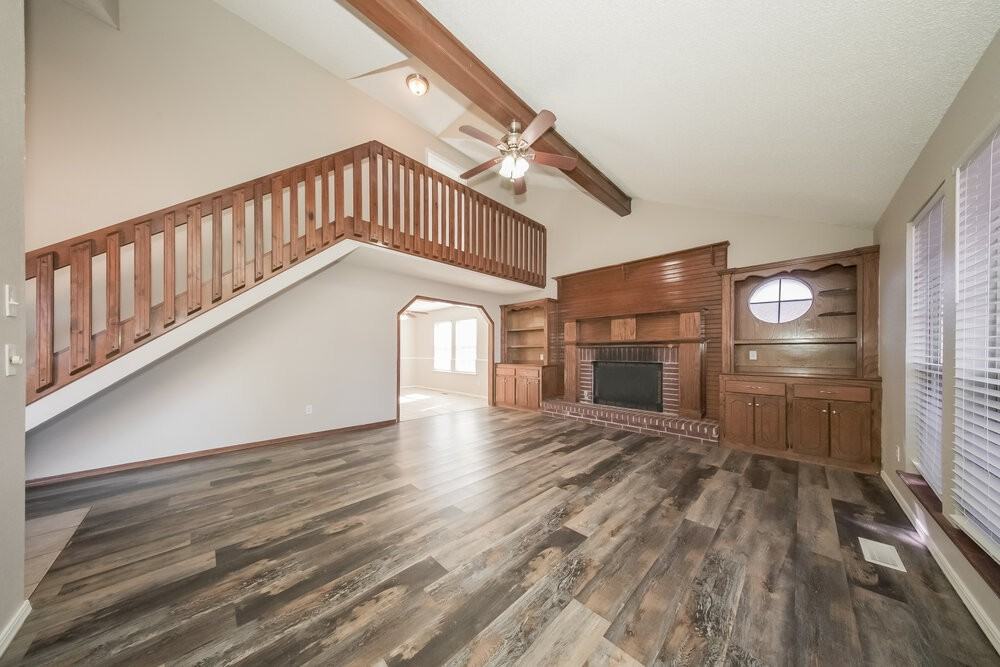 11240 Cimarron Dr - Photo 5 of 17