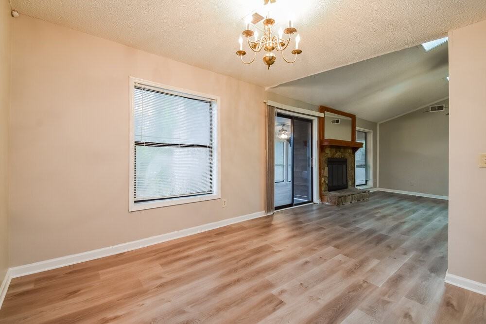 4902 N Redan Cir - Photo 5 of 16