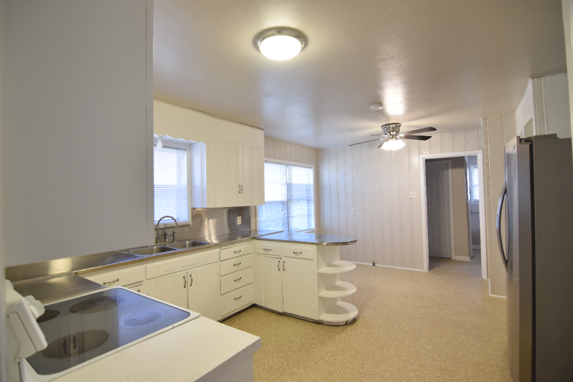 1317 S 15th St #NA - Photo 6 of 22