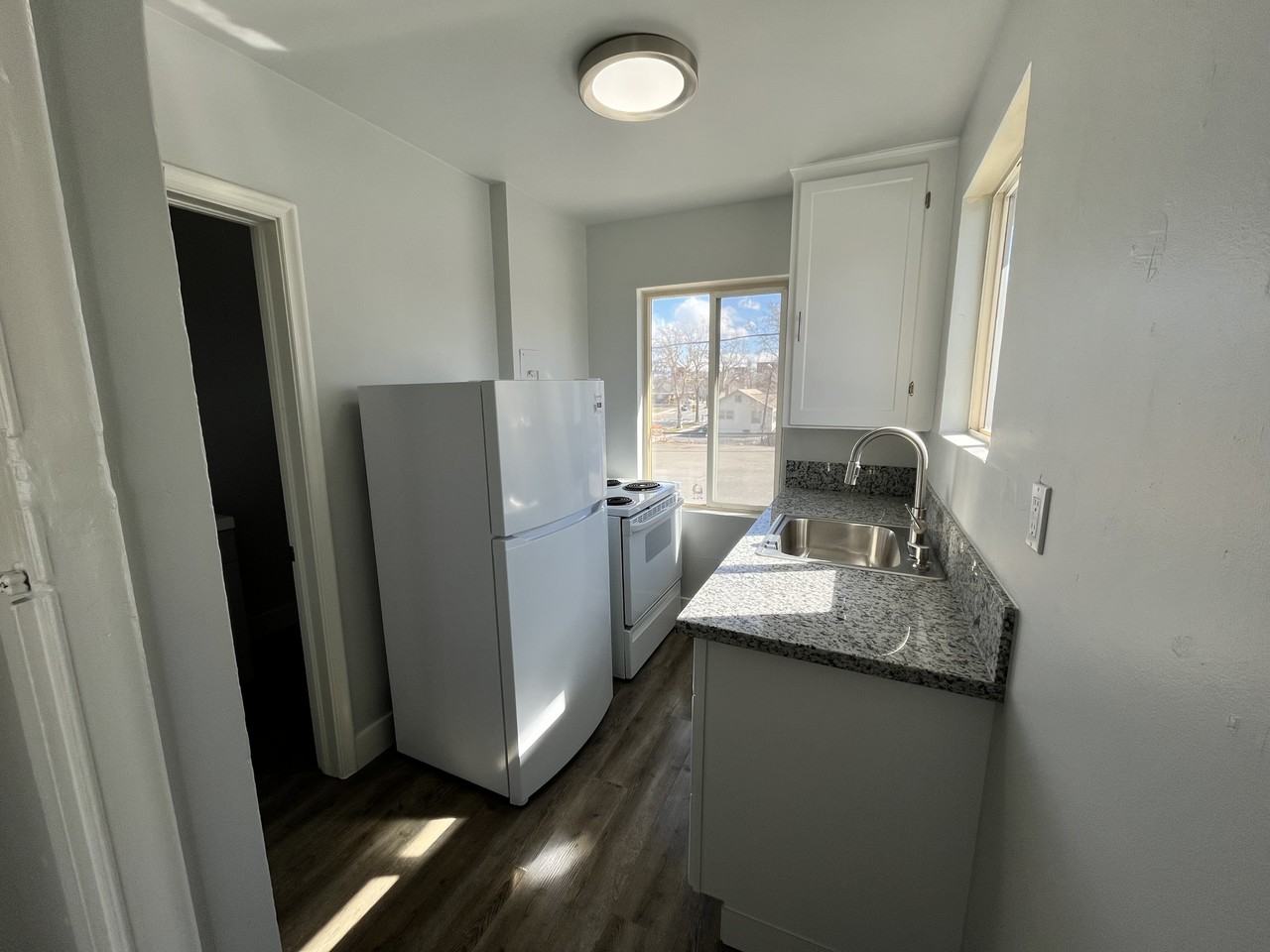 137 Pine St #137PINEST1 - Photo 3 of 7