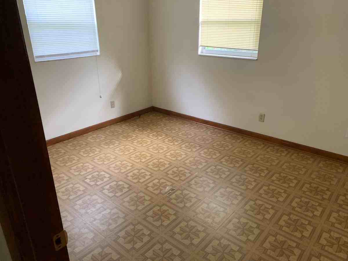 2804 Saint Johns Ave - Photo 7 of 20