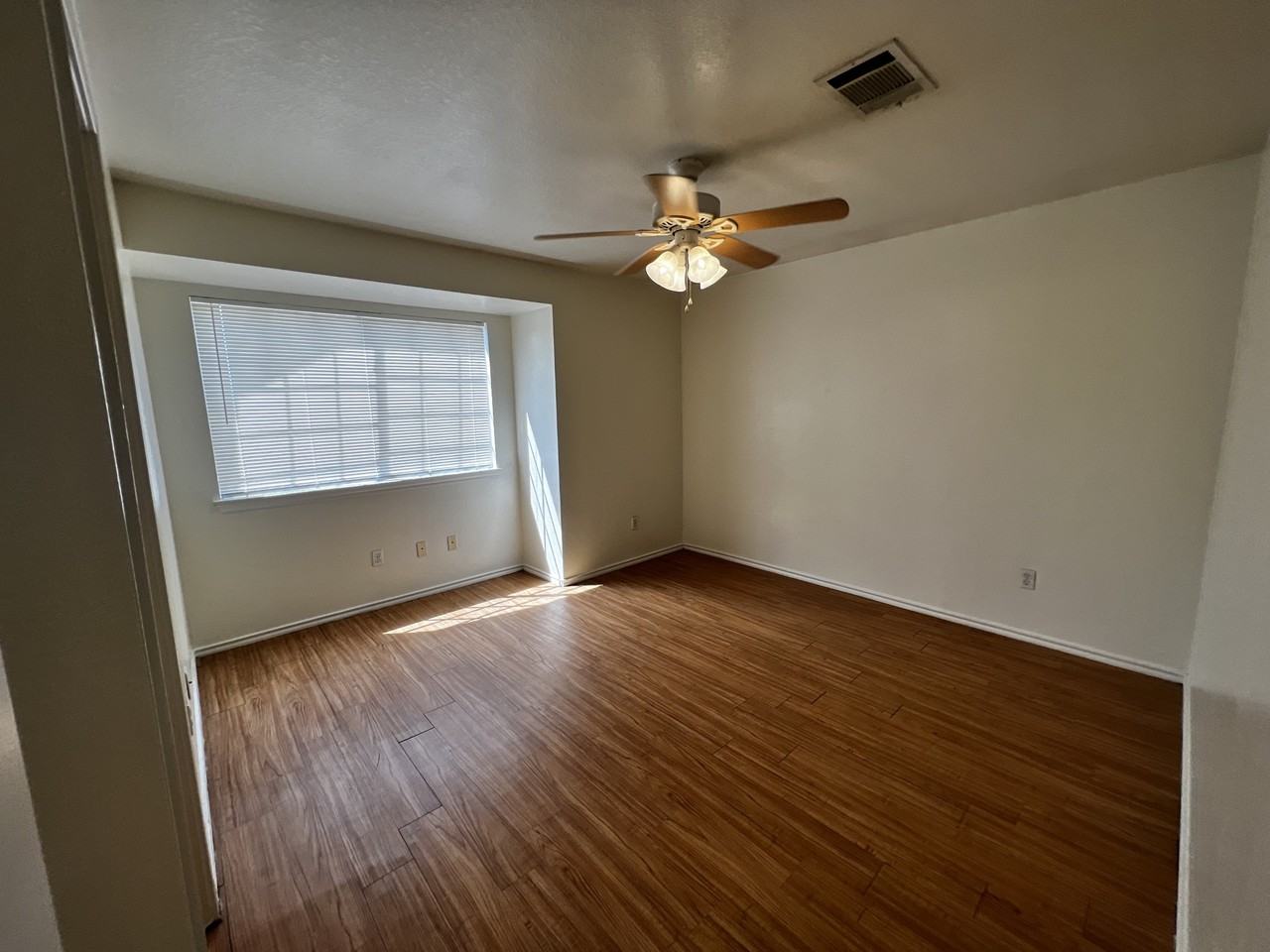 125 Cedargrove #1 - Photo 6 of 13