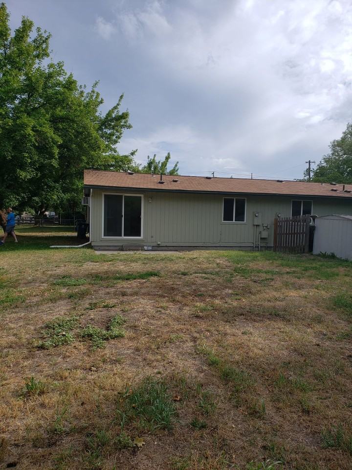 1217 S Hanson Ave #1 - Photo 2 of 11