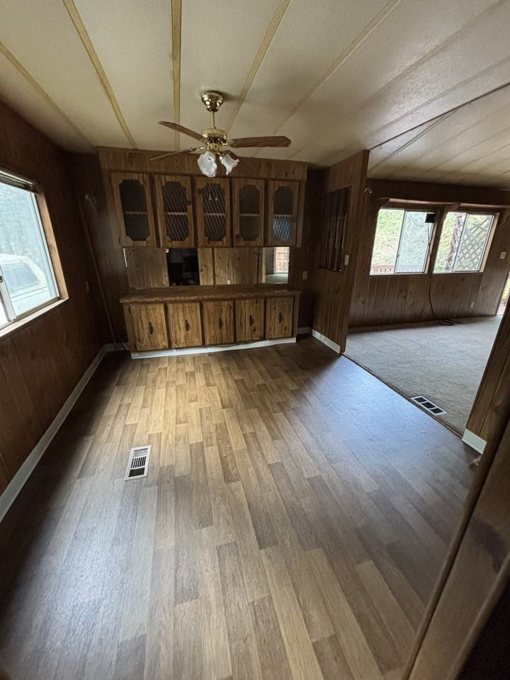 201 Lind Rd #NA - Photo 3 of 11