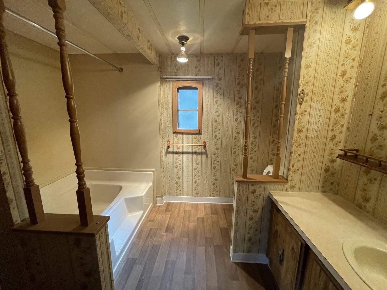 201 Lind Rd #NA - Photo 7 of 11