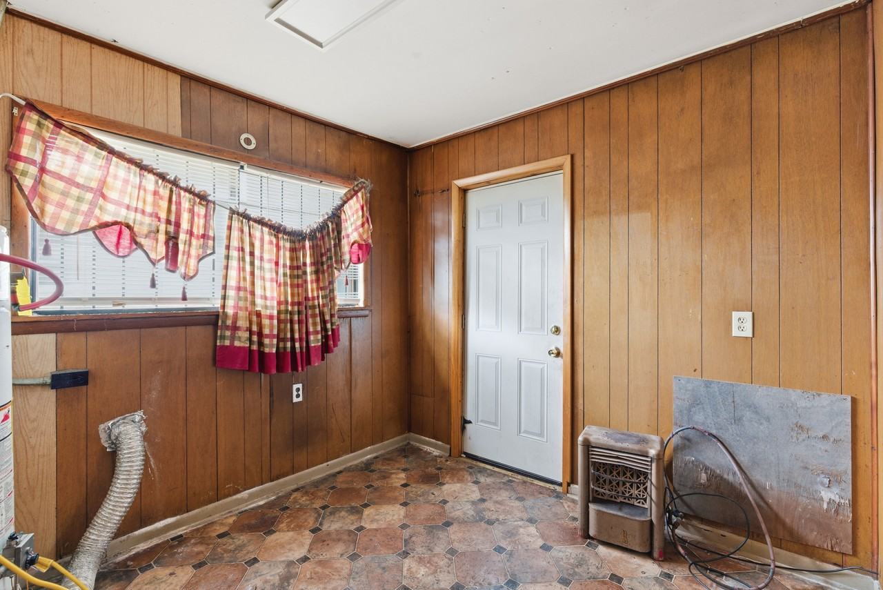 502 64th St #1 - Photo 7 of 24