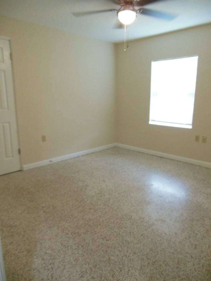 1727 Pine Ave #NA - Photo 6 of 7