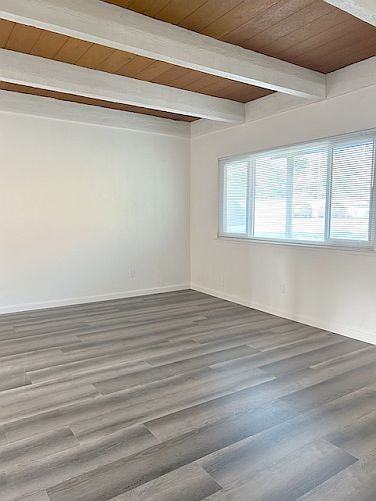 5129 Myrtle Ave - Photo 2 of 31