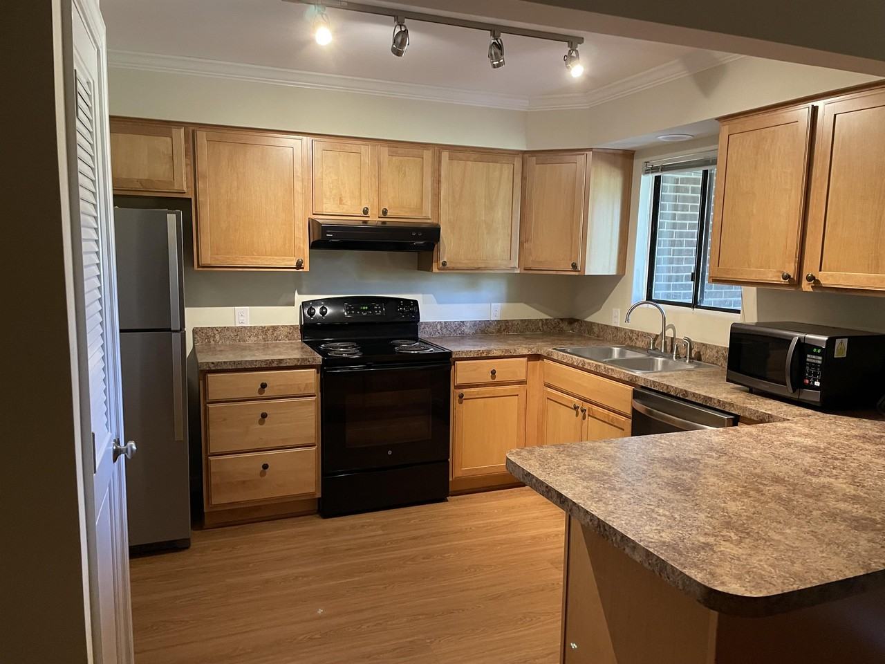 152 Harvest Dr #1 - Photo 6 of 25