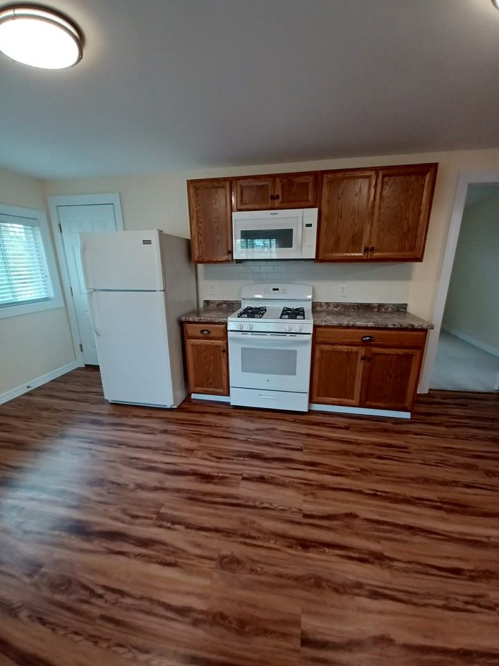 644 Indian Church Rd #A - Photo 4 of 17