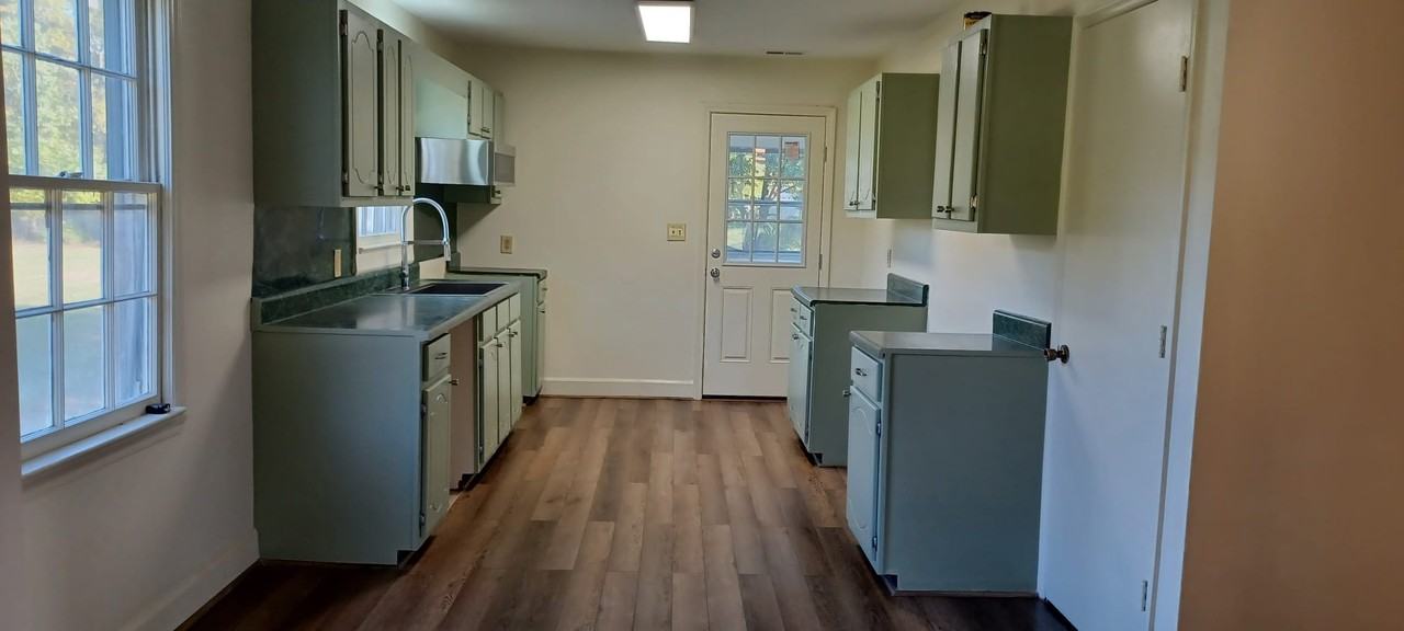 611 Poplar St #NA - Photo 2 of 19