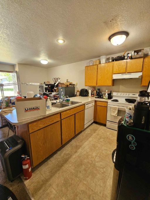 451 Pleasant Pl #1 - Photo 4 of 17