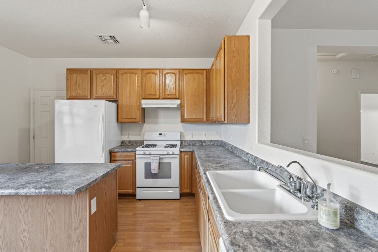 10252 E Wasp Spring Dr #1 - Photo 7 of 50