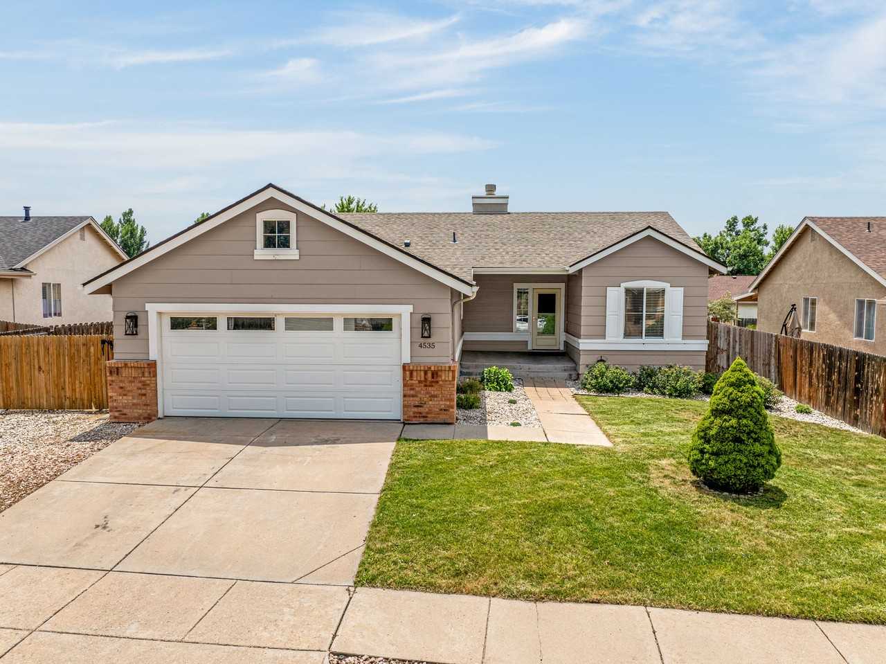 4535 Star Ridge Dr #1 - Photo 3 of 37