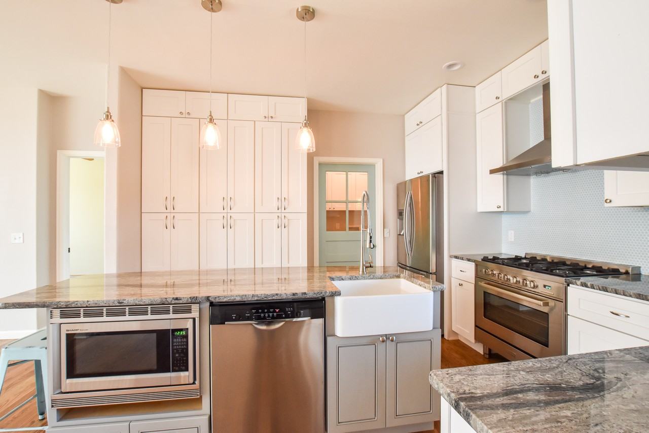 6431 Gemfield Dr #1 - Photo 7 of 27