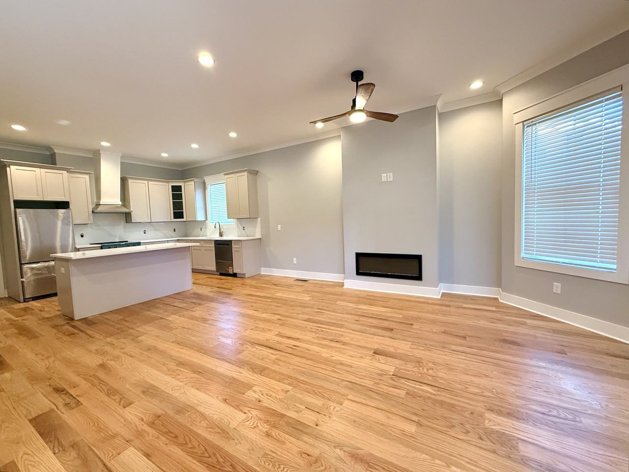 2305 Whitaker StUnit A #A - Photo 2 of 22