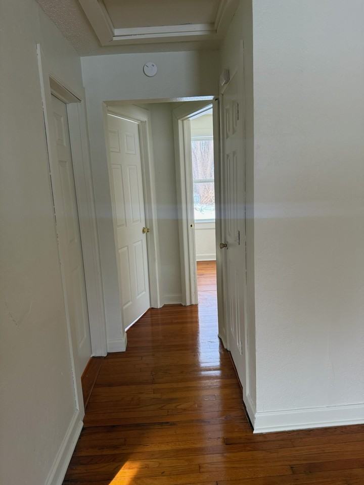 912 Leland St #1 - Photo 6 of 9