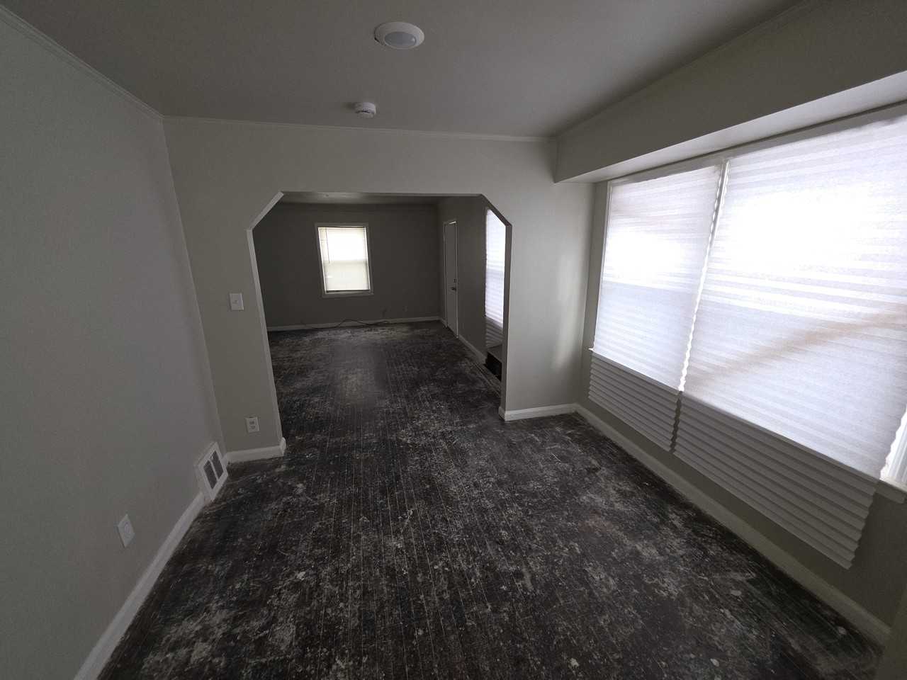 9341 Auburn St #1 - Photo 3 of 20