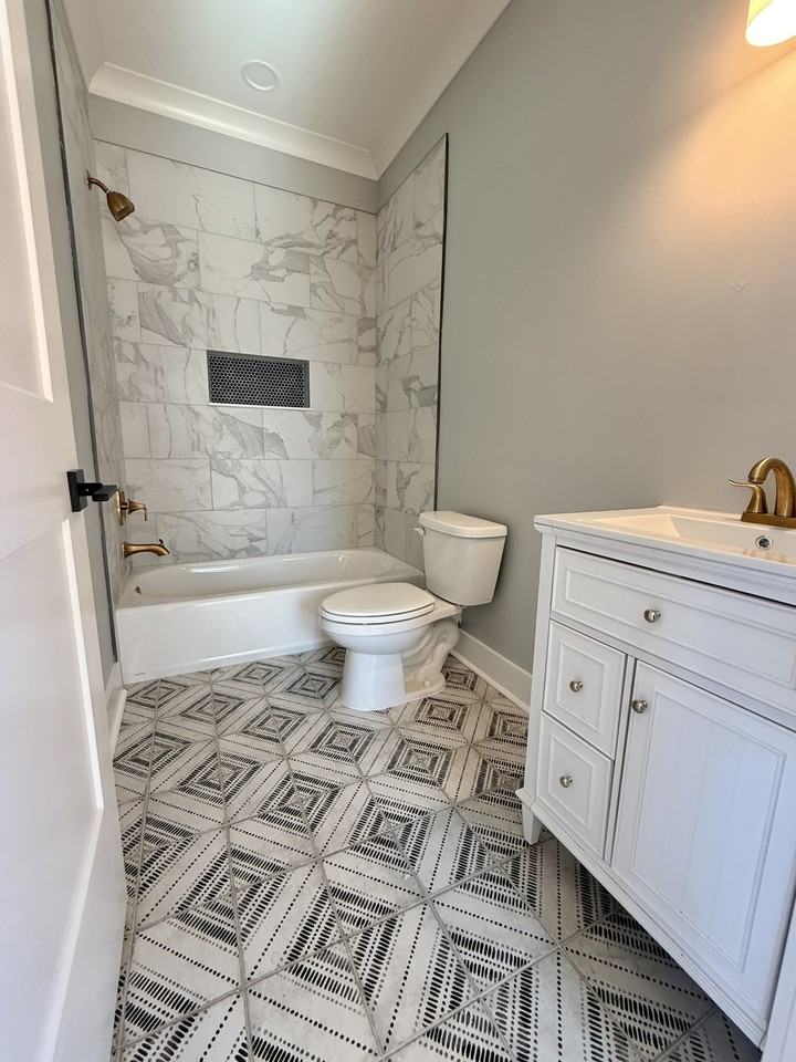 2305 Whitaker St #C - Photo 5 of 9