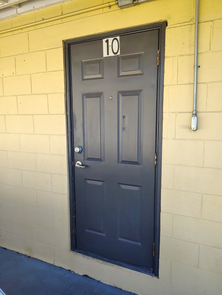 550 South John Young ParkwayUnit 10 #10 - Photo 2 of 9