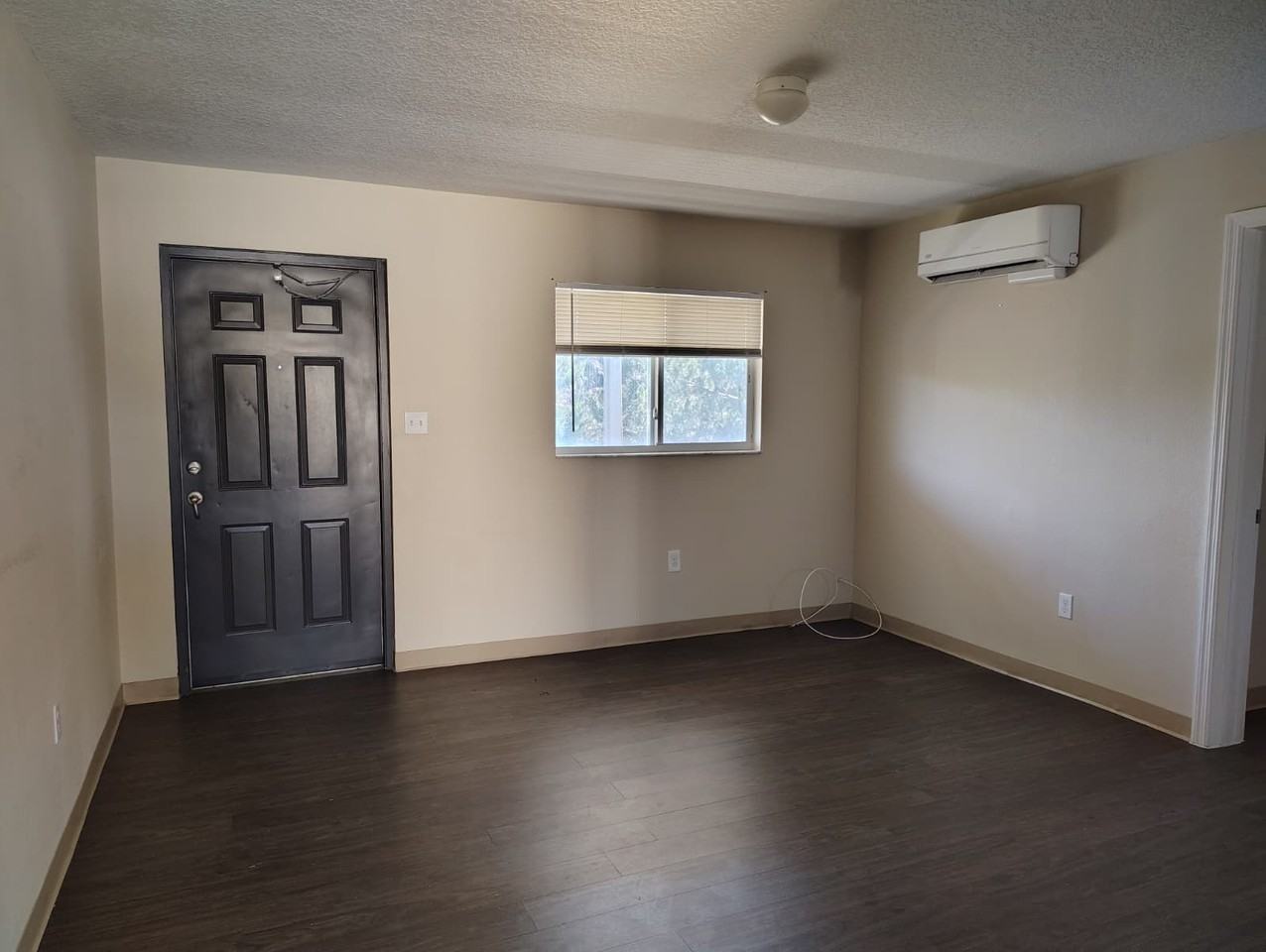 550 South John Young ParkwayUnit 10 #10 - Photo 3 of 9