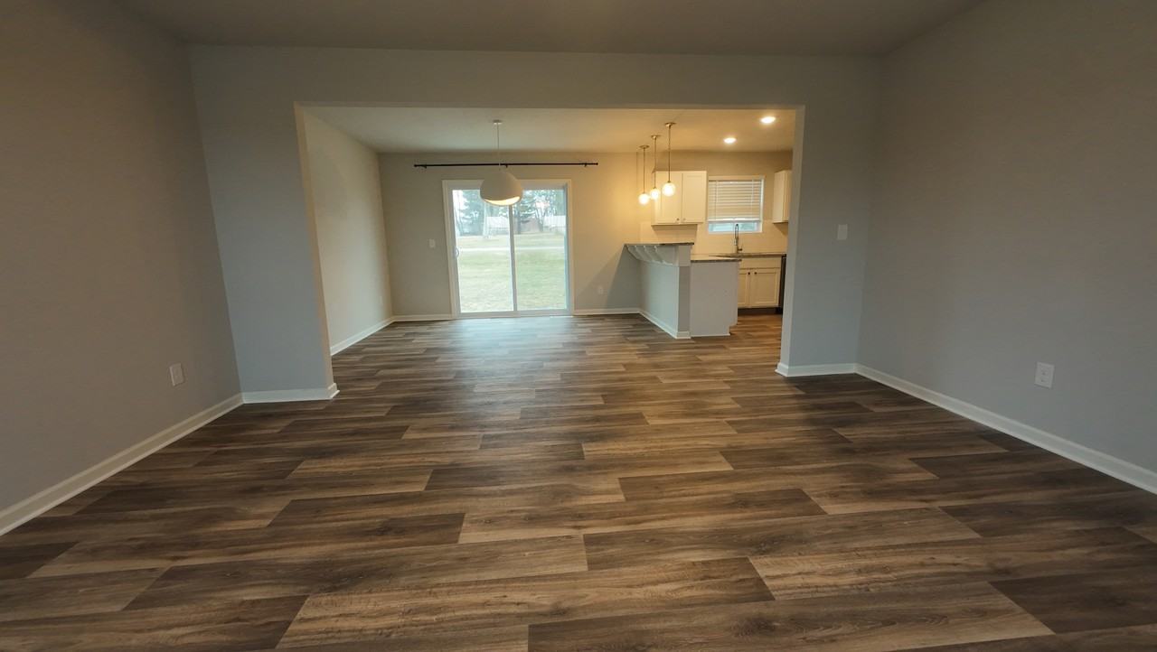 Amber View Ct #1 - Photo 3 of 26