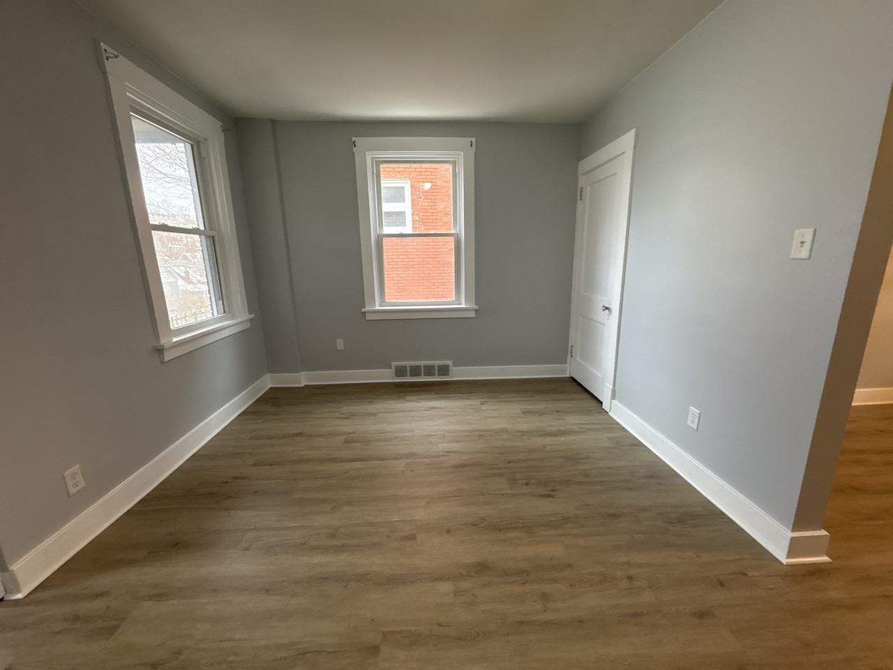 2932 Pyramid Ave #1 - Photo 4 of 17