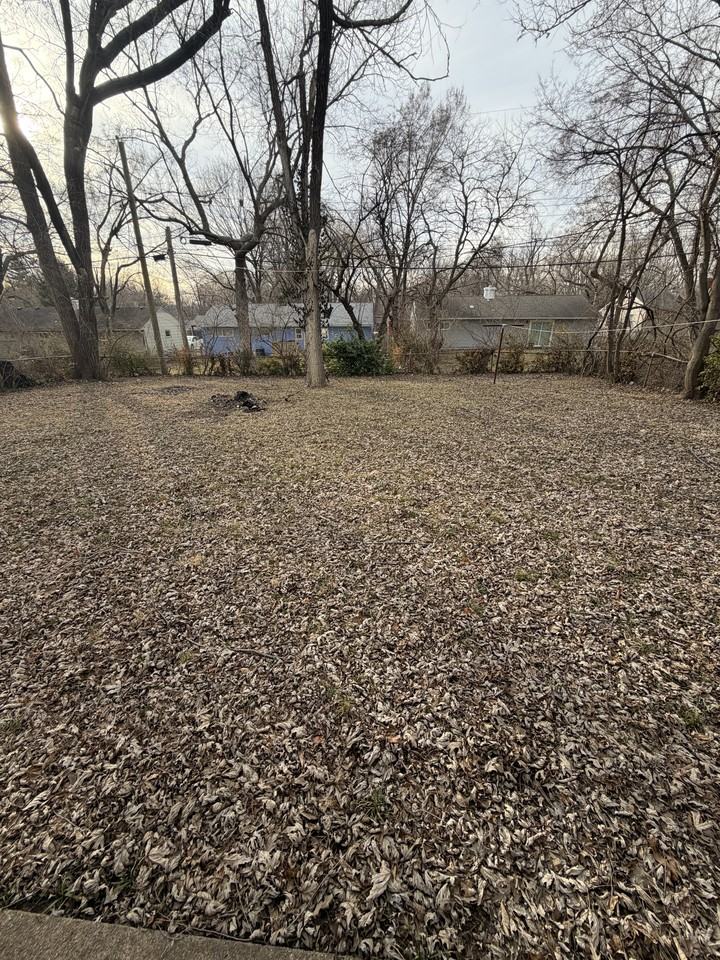 11000 Ewing Ave #1 - Photo 6 of 10