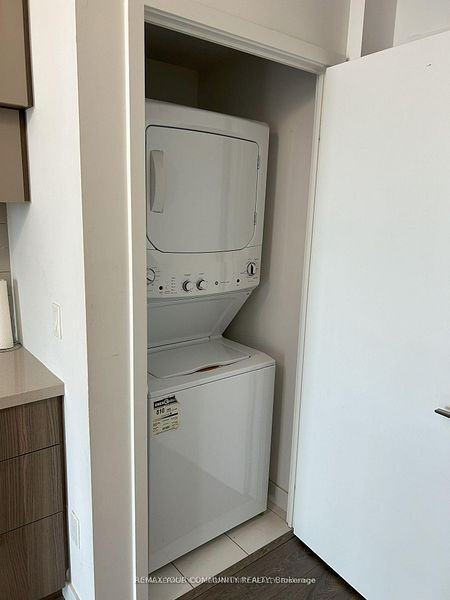 8 Eglinton Avenue East #4509 - Photo 5 of 7