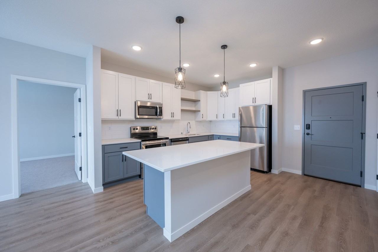 Reside - Photo 4 of 50