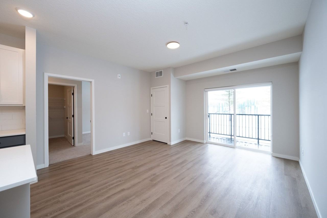 Reside - Photo 6 of 50