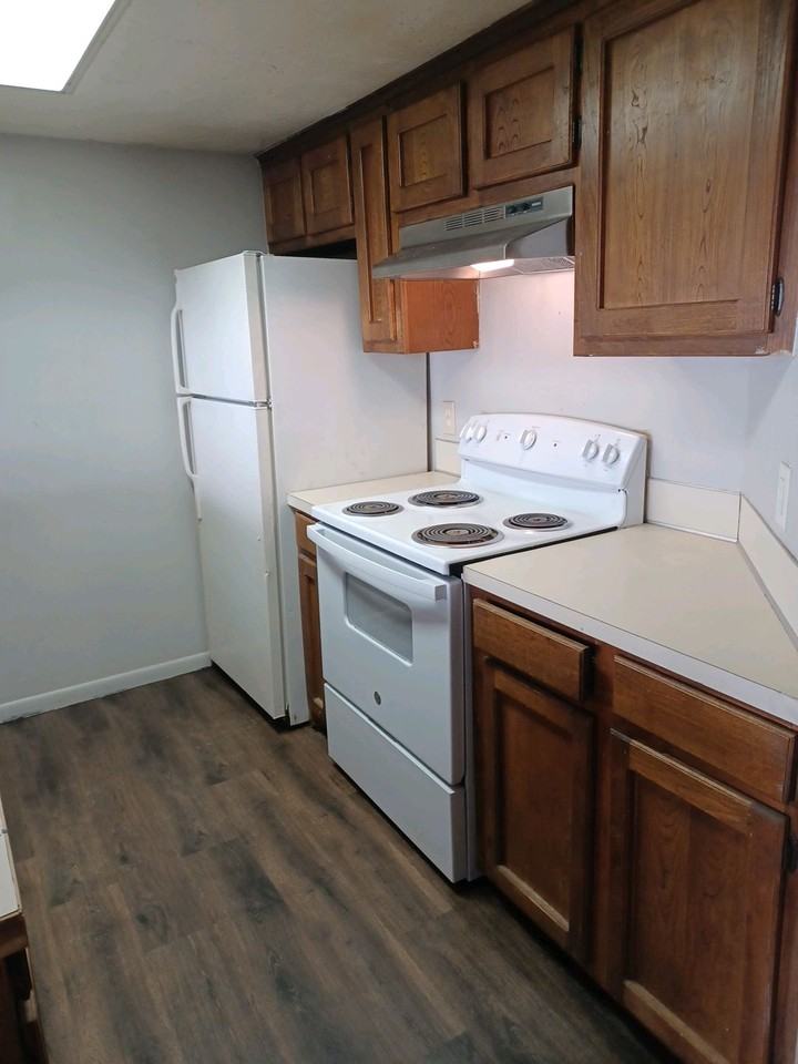 403 Kennon Ln #48 - Photo 3 of 7